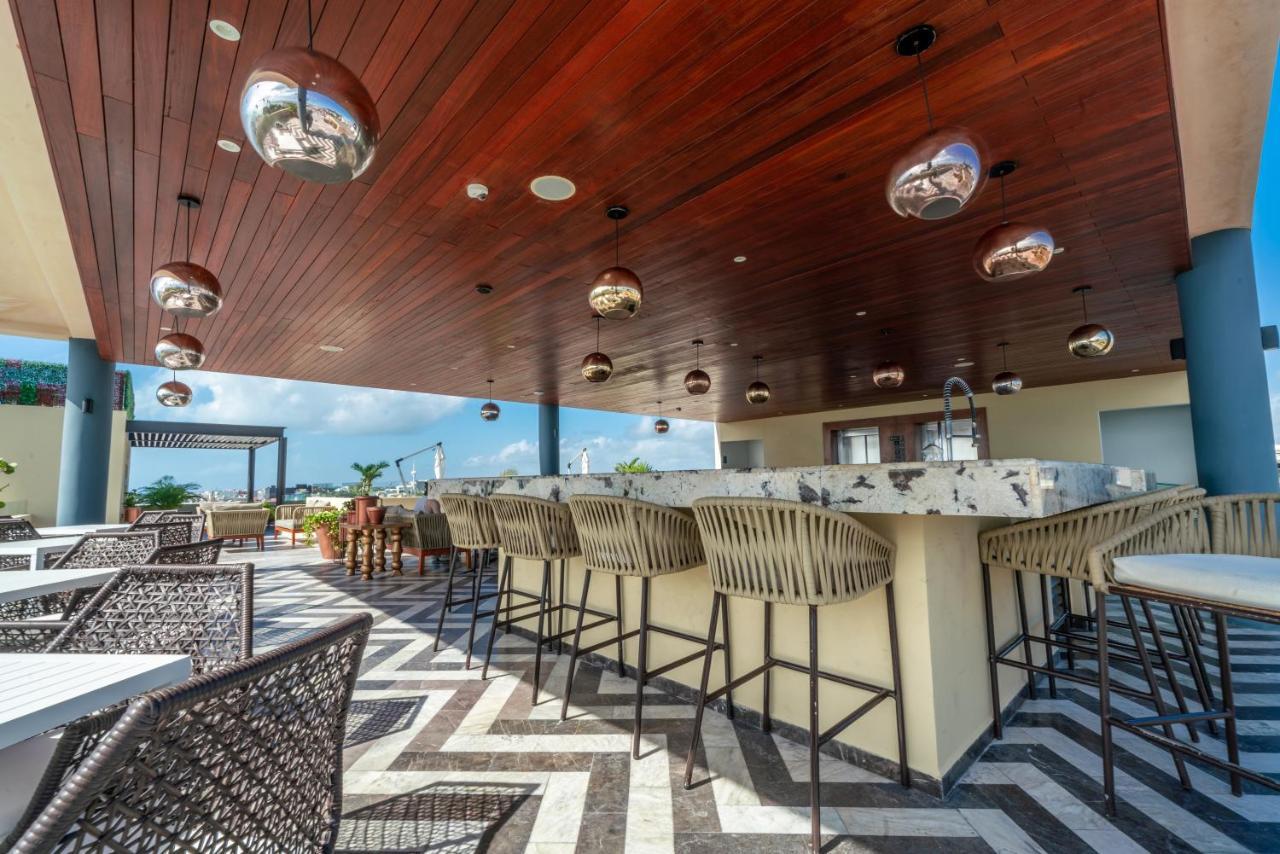 Luxury 1 Bedroom With Rooftop Pool - Singular Joy Residences, Jojo