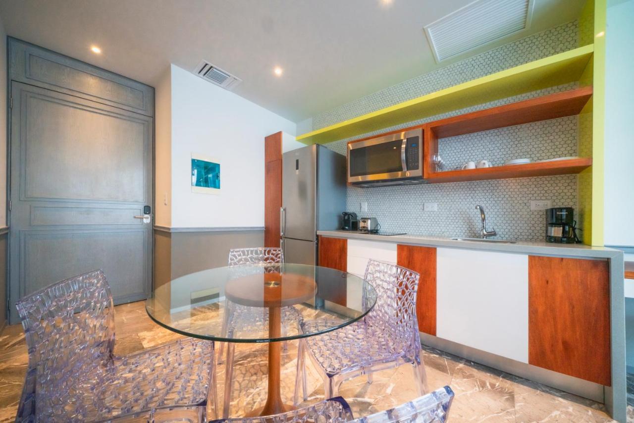 Luxury 1 Bedroom With Rooftop Pool - Singular Joy Residences, Jojo Apartamento